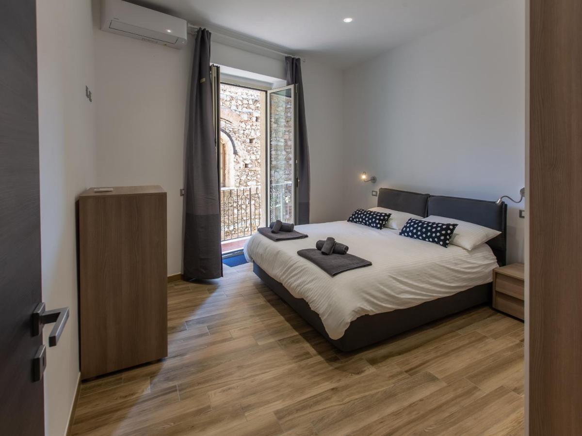 Taomau - Duomo Square Apartman Taormina Kültér fotó