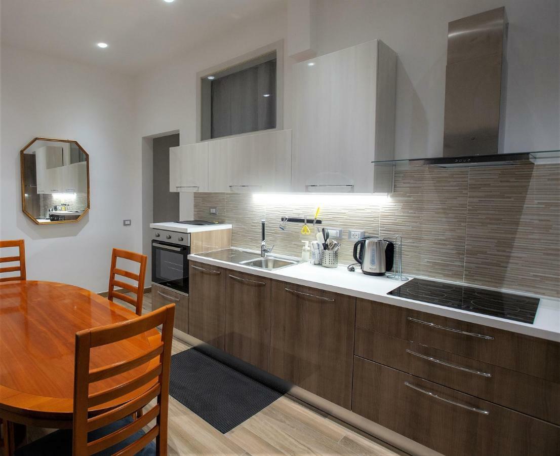 Taomau - Duomo Square Apartman Taormina Kültér fotó